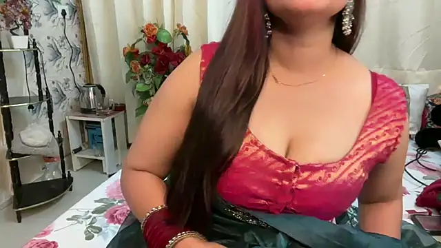 Snapshot of mahimagicdoll_DESI chatting on 03/19/25, 11:17 mahimagicdoll DESI online show from 03/19/25, 11:17