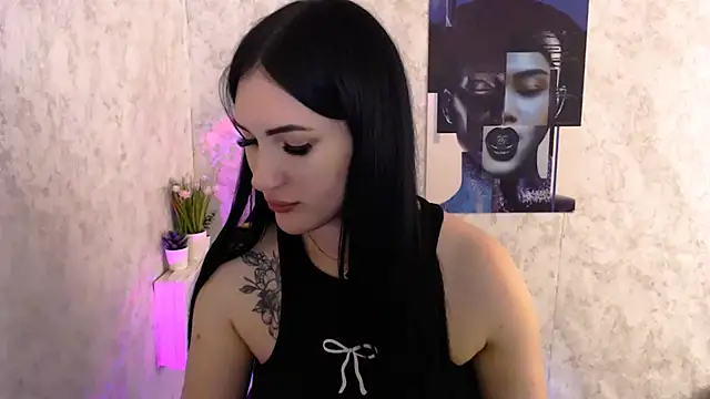 MisssShy  online show from 09/26/25, 06:59