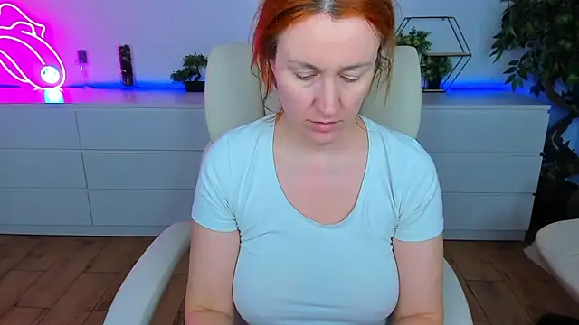 Kamilla Hot online show from 11/11/25, 06:58