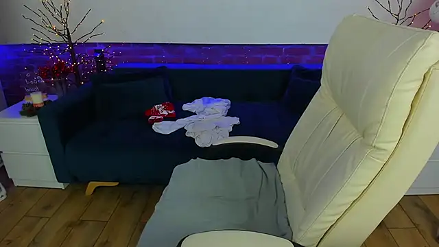 Kamilla Hot online show from 12/23/25, 06:34