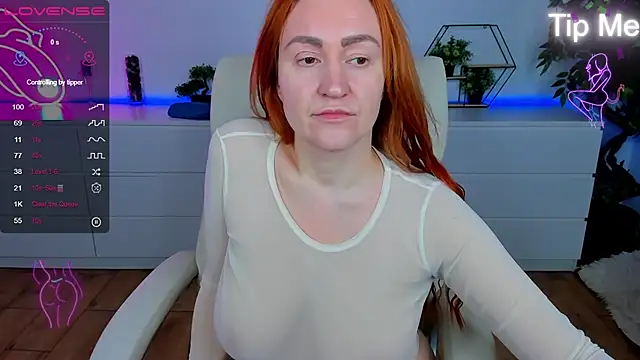 Kamilla Hot online show from 11/06/25, 06:28