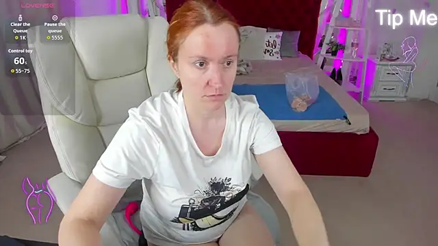 Snapshot of Kamilla_Hot chatting on 07/09/26, 06:07 Kamilla Hot online show from 07/09/26, 06:07