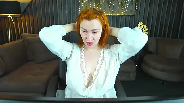 Kamilla Hot online show from 04/04/26, 05:36