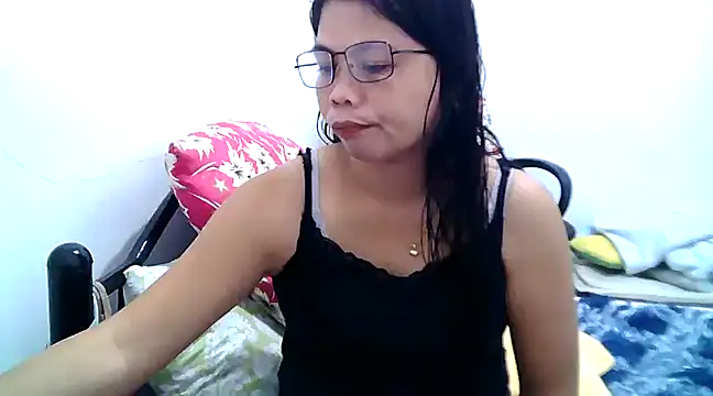 pinay milfxx online show from 02/13/25, 10:54