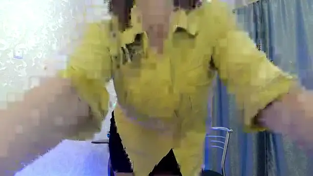 Snapshot of elenaza chatting on 10/11/25, 05:25 elenaza online show from 10/11/25, 05:25