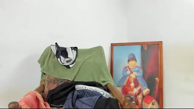 Black Master19cm online show from 10/07/25, 09:49