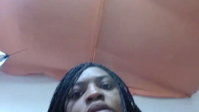 Snapshot of morenahott1 chatting on 04/29/26, 01:37 morenahott1 online show from 04/29/26, 01:37