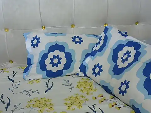 Sexy-santa online show from 10/30/25, 10:24