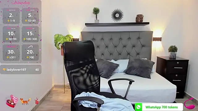 isabella florez online show from 03/05/25, 03:18