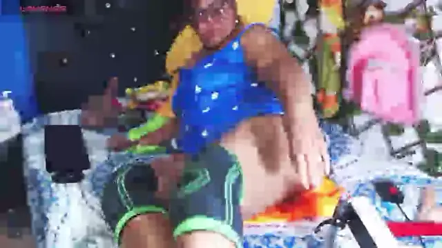 mature beautiful online show from 04/15/26, 08:31