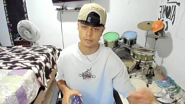 Zack falcon online show from 11/15/25, 02:59