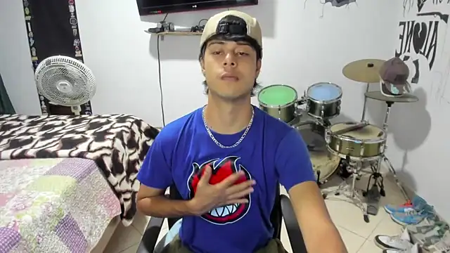 Zack falcon online show from 11/06/25, 03:54