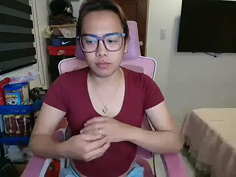 Your PrettyGirlxxx online show from 03/08/26, 01:47