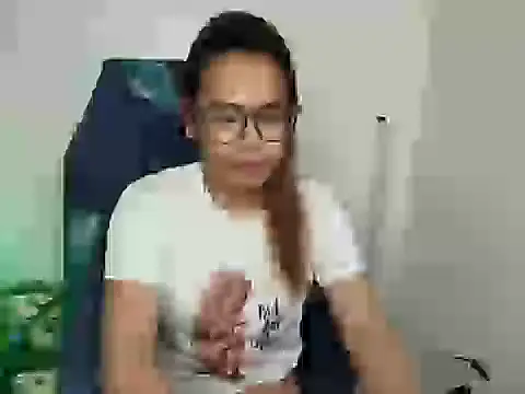 Your PrettyGirlxxx online show from 03/29/26, 01:18