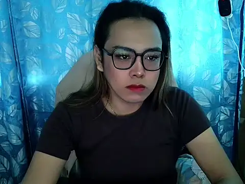 Your PrettyGirlxxx online show from 10/22/25, 11:47