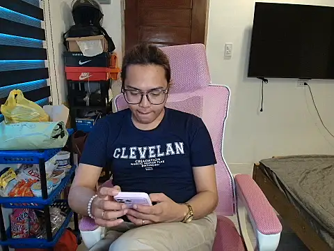 Your PrettyGirlxxx online show from 03/01/26, 03:39