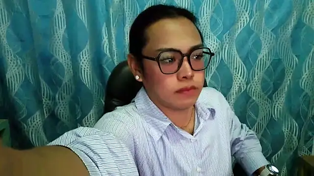 Your PrettyGirlxxx online show from 09/09/25, 11:58