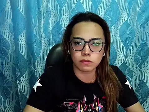 Your PrettyGirlxxx online show from 09/09/25, 05:17