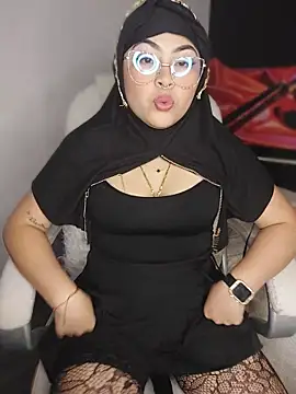 Hana    online show from 03/22/26, 11:50