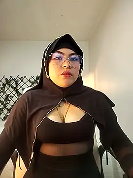 Hana    online show from 03/11/26, 12:48