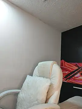 Hana    online show from 03/21/26, 01:40