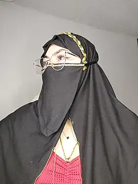 Hana    online show from 04/06/26, 11:28