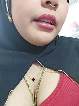 Hana    online show from 03/17/26, 12:02