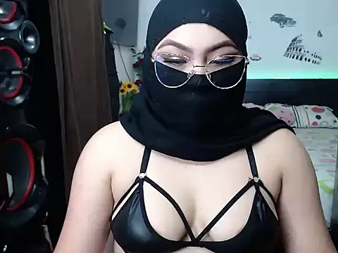 Hana    online show from 01/22/25, 08:28