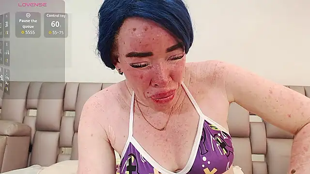 Kittywhiteass online show from 01/17/26, 10:24