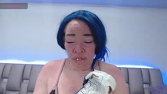 Kittywhiteass online show from 02/19/26, 12:07