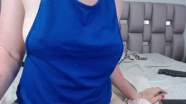 Kittywhiteass online show from 09/21/25, 08:03