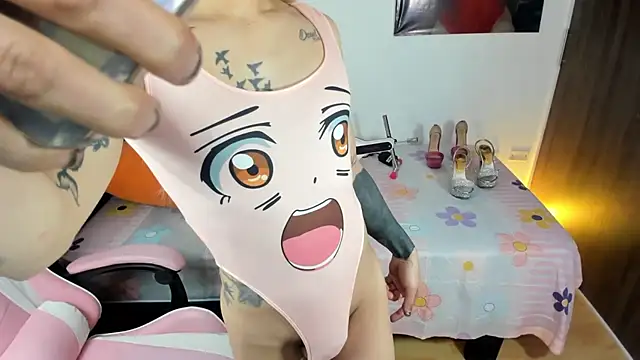 queenramoona-hot online show from 11/22/25, 05:12