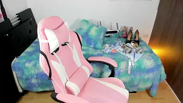 queenramoona-hot online show from 10/30/25, 03:05