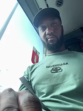 Snapshot of blackdrey18 chatting on 02/14/26, 02:50 blackdrey18 online show from 02/14/26, 02:50