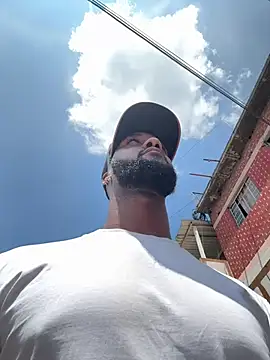 Snapshot of blackdrey18 chatting on 02/16/26, 06:17 blackdrey18 online show from 02/16/26, 06:17