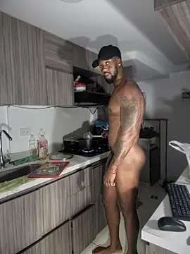 Snapshot of blackdrey18 chatting on 11/09/25, 01:26 blackdrey18 online show from 11/09/25, 01:26