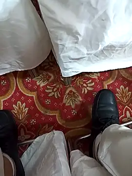 Snapshot of witchhunter1 chatting on 10/27/25, 02:40 witchhunter1 online show from 10/27/25, 02:40