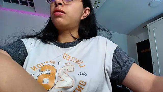 yesie hot online show from 03/14/26, 01:22