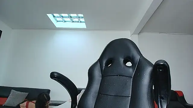 yesie hot online show from 02/17/26, 01:19