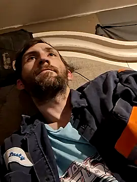 lewis7869 online show from 09/25/25, 10:21