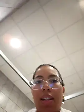 SheenaBrooke online show from 10/31/25, 04:03