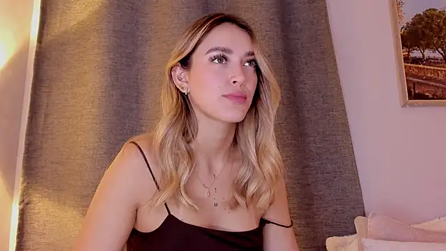 Assh lee  online show from 10/18/25, 01:02