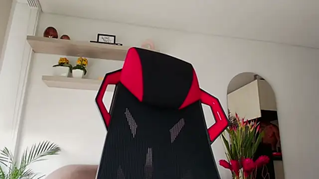 Robyn Miller online show from 11/06/25, 04:11