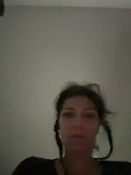 Anna Lewis online show from 07/10/26, 07:41