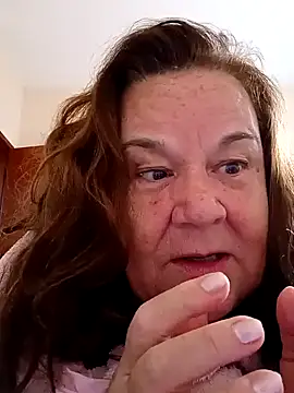 Snapshot of Yaya_Mineira chatting on 01/14/25, 12:14 Yaya Mineira online show from 01/14/25, 12:14
