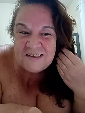 Snapshot of Yaya_Mineira chatting on 01/24/25, 11:45 Yaya Mineira online show from 01/24/25, 11:45