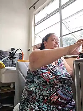 Yaya Mineira online show from 03/12/26, 03:05