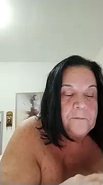 Snapshot of Yaya_Mineira chatting on 06/25/26, 11:32 Yaya Mineira online show from 06/25/26, 11:32