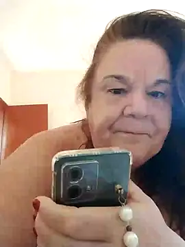 Snapshot of Yaya_Mineira chatting on 01/20/25, 11:13 Yaya Mineira online show from 01/20/25, 11:13