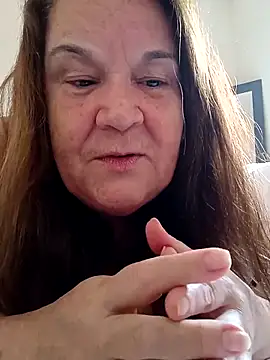 Snapshot of Yaya_Mineira chatting on 01/27/25, 04:33 Yaya Mineira online show from 01/27/25, 04:33